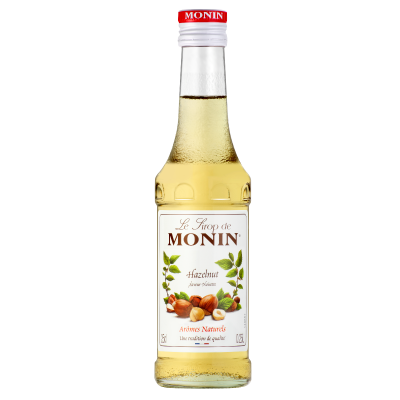 Monin lískooříškový sirup na dochucení kávy v dárkovém setu.