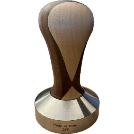 Tamper s dřevěnou rukojetí a pruhy 58mm